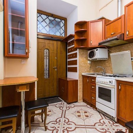 Квартира Подобово У Центрі Львова Вулиця Замарстинівська 5 Екстер'єр фото